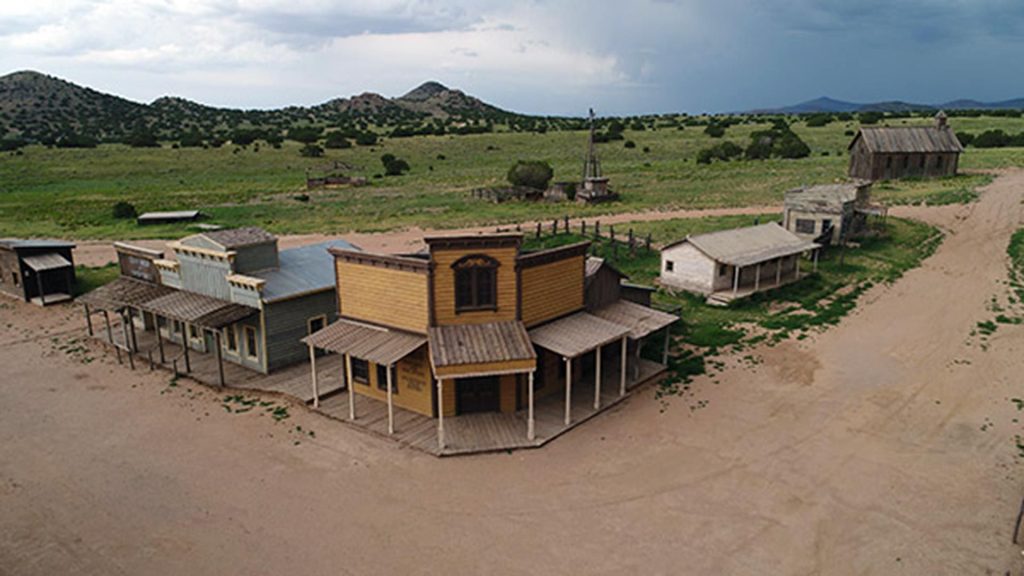 Cómo es el mítico Bonanza Creek Ranch, el escenario en el que Alec Baldwin  mató a la directora de fotografía de Rust - Radio ZETA